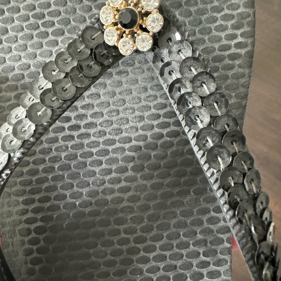 Nomad sequin black flip flops- size 9 1/2 - Picture 2 of 4